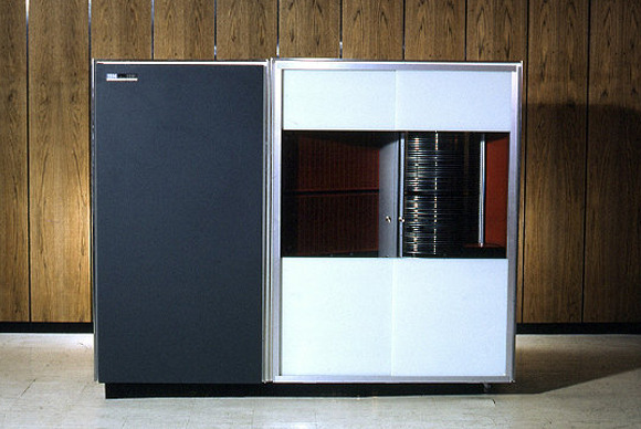 {ibm-1301-100053051-gallery}